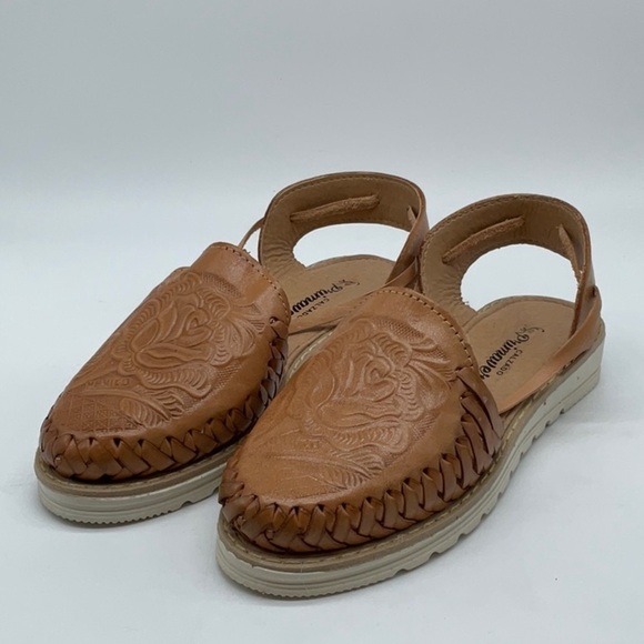 Calzado Primaveral sandal with ankle strap - Picture 1 of 10